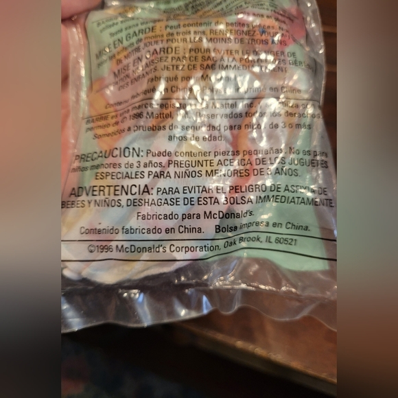 Barbie Mattel Vintage Angel Princess Barbie Figurine With Base Mcdonalds 1996 - Picture 3 of 3